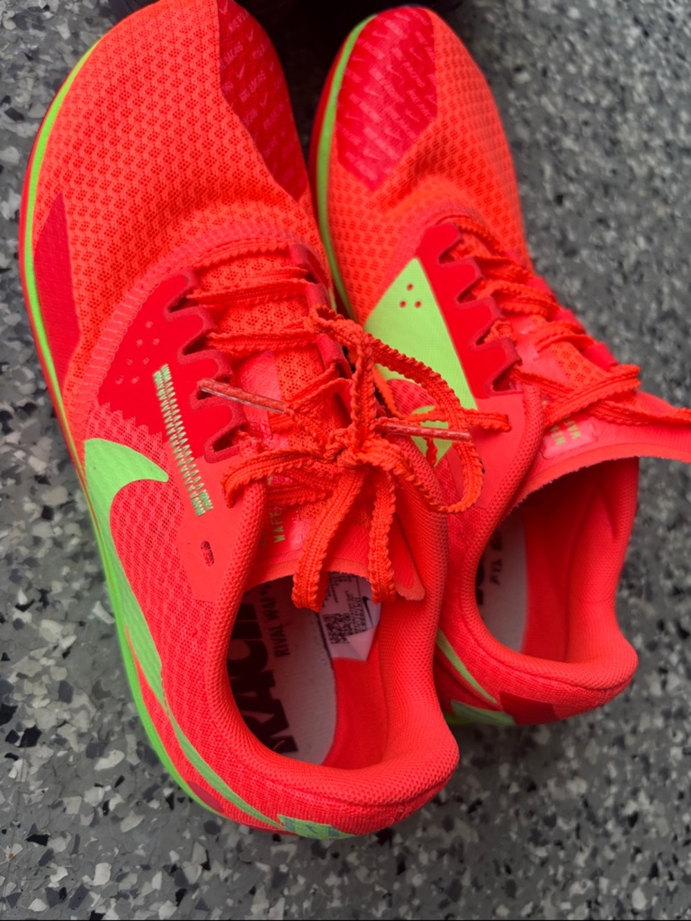 Nike running cleats - Picture 2 of 8